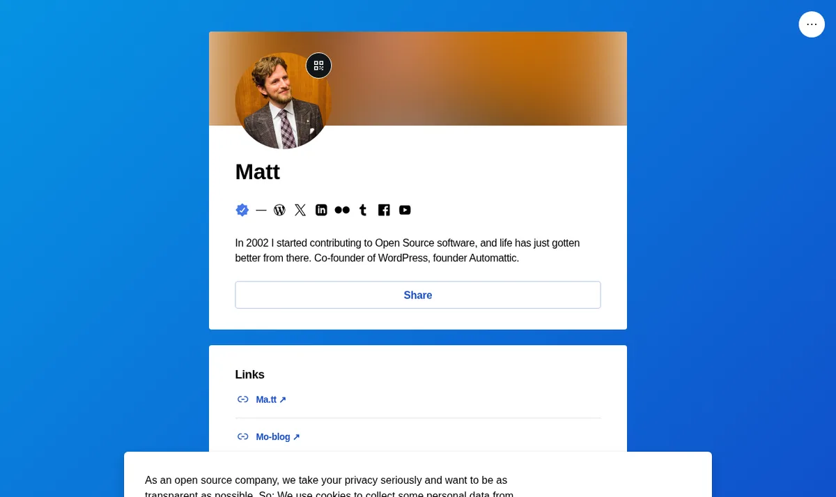Gravatar public profile showing external website and social links